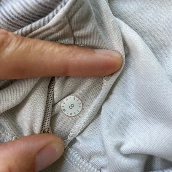 Lululemon Create Your Calm Tank, size 8 - Picture 4 of 7